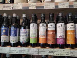 Oils at Biocoop Saint Malo in Saint-malo