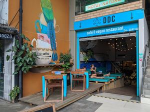 Store front at Desarrolladores de Cafe in Medellin