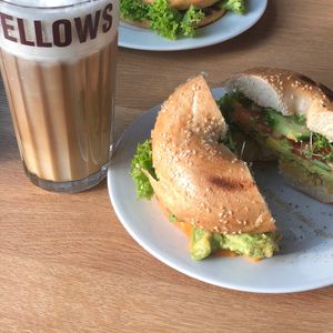 Vegan avocado bagel and gingerbread latte with soy at Coffee Fellows - Checkpoint Charlie in Berlin