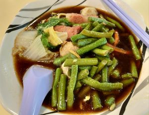 Wed Special: Prawn Noodles with added longbeans at Tien Teck Vegetarian in Central Singapore
