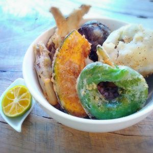 Japanese Tempura Ricebowl at Marugoto Vegan Dining Asakusa in Tokyo