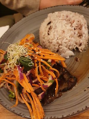 Grilled aubergine at Kapunka Vegan in Paris