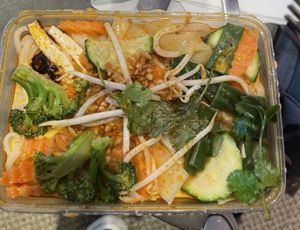Vegetable Mikati with red curry   at Kapunka Vegan in Paris