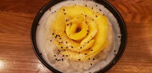 Mango sticky rice at Kapunka Vegan in Paris