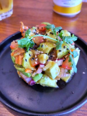 Avocado tartare at Kapunka Vegan in Paris