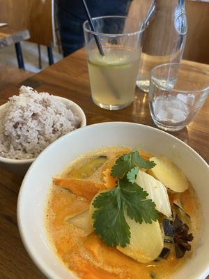 Massaman Thai Curry with rice 16,-  at Kapunka Vegan in Paris
