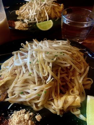 Pad Thai   at Kapunka Vegan in Paris