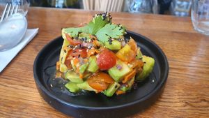 Avocado tartar at Kapunka Vegan in Paris