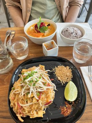   at Kapunka Vegan in Paris