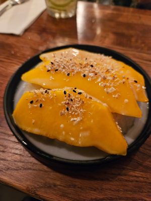 Mango Sticky Rice at Kapunka Vegan in Paris