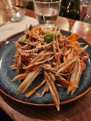 Papaya Salad at Kapunka Vegan in Paris