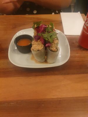 Spring rolls at Kapunka Vegan in Paris