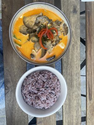 Curry  at Kapunka Vegan in Paris