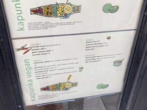 English menu at Kapunka Vegan in Paris