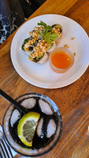 Summer rolls at Kapunka Vegan in Paris