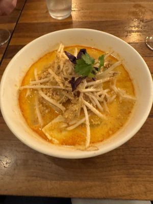 Massaman   at Kapunka Vegan in Paris