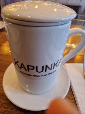Delicious tea at Kapunka Vegan in Paris