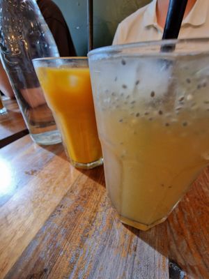   at Kapunka Vegan in Paris