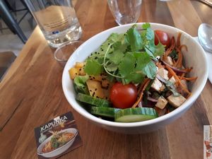 Thai bowl at Kapunka Vegan in Paris