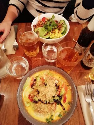Poke bowl at Kapunka Vegan in Paris