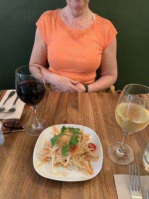 Salade de papaye! Miam! at Kapunka Vegan in Paris