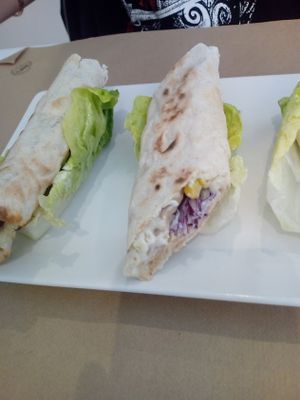 Wraps with cream, salad and other ingredients that I forgot. So amazing! at Giusto Restaurante Vegano in Torrevieja