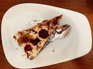 Caju cheesecake  #Veganuary at La Table à l'Envers in Marseille