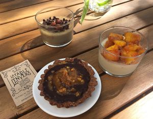 Desserts du jour at La Table à l'Envers in Marseille