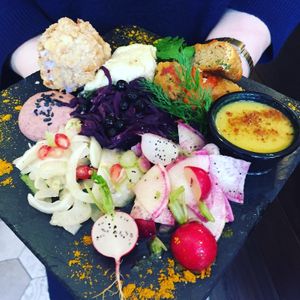 Assortiment des plats du jour at La Table à l'Envers in Marseille