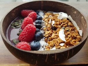 Acai bowl at Hampton & Vouis in Manchester