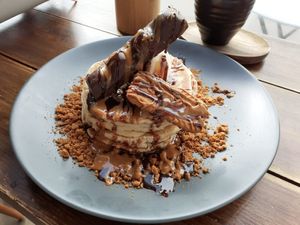 Biscoff and Bueno stack at Hampton & Vouis in Manchester