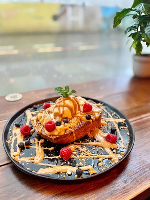  at Hampton & Vouis in Manchester