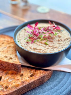  at Hampton & Vouis in Manchester