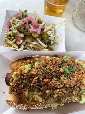 Pam Pam vegan und Salat mit jalapeño   at Cool Cats in Chamonix-mont-blanc