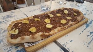 Chocolate and banana pizza for dessert at Al Natural in Denia