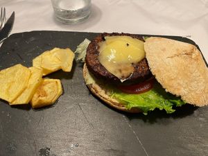 Vegan burger at Legends Cafe in Lugo