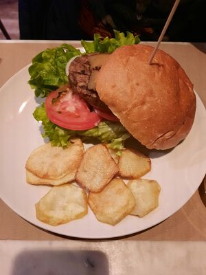 Beyond burger at Legends Cafe in Lugo