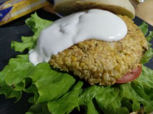 Hamburguesa de garbanzos at Legends Cafe in Lugo