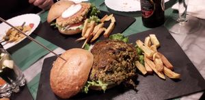 Delicious burguers at Legends Cafe in Lugo
