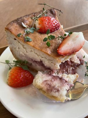 Strawberry cheesecake   at Pyeongsangshi 평상시 in Seoul