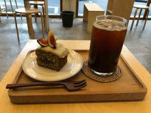 Fig cake and iced Americano  at Pyeongsangshi 평상시 in Seoul