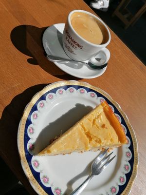 Tolles veganes Café at vevi Café - vegan specialities in Cologne