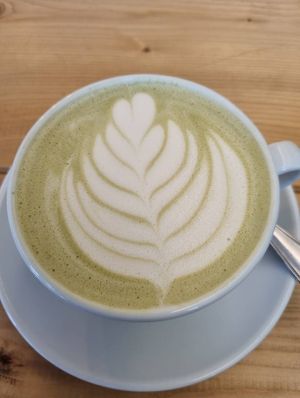 Matcha Latte at vevi Café - vegan specialities in Cologne