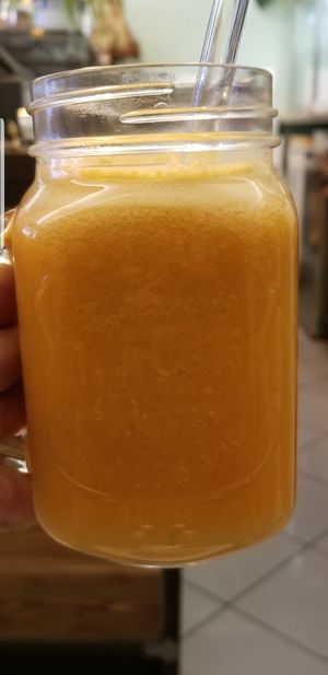 Freshly squeezed orange juice at vevi Café - vegan specialities in Cologne