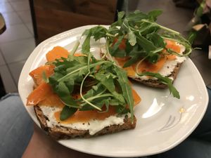 Lachstoast at vevi Café - vegan specialities in Cologne