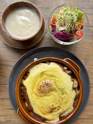   at Shizen Inu - We Are Vegan Cafe - 自然いぬ   in Yomitan