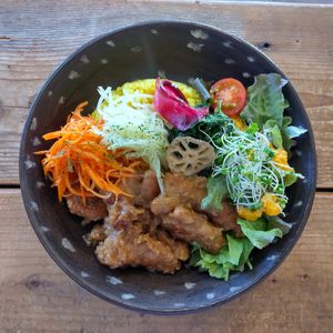 Yakiniku bowl at Shizen Inu - We Are Vegan Cafe - 自然いぬ   in Yomitan