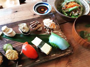 Vegan Sushi at Shizen Inu - We Are Vegan Cafe - 自然いぬ   in Yomitan