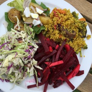 4 vegan salats at Maarbjerggaard in Nakke