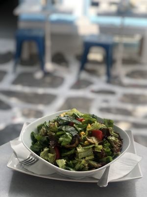 Salad at Popolo in Mykonos